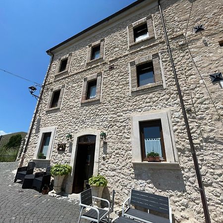 La Locanda Delle Streghe - Relais Ristorante Hotel Castel del Monte  Exterior photo